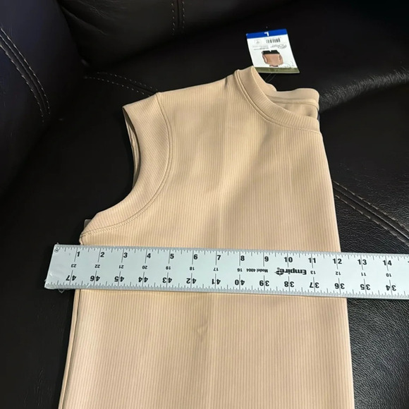 Mondetta Ladies' Soft Ribbed Short Sleeve Active Top, New Taupe (Tan) Large - Picture 9 of 11